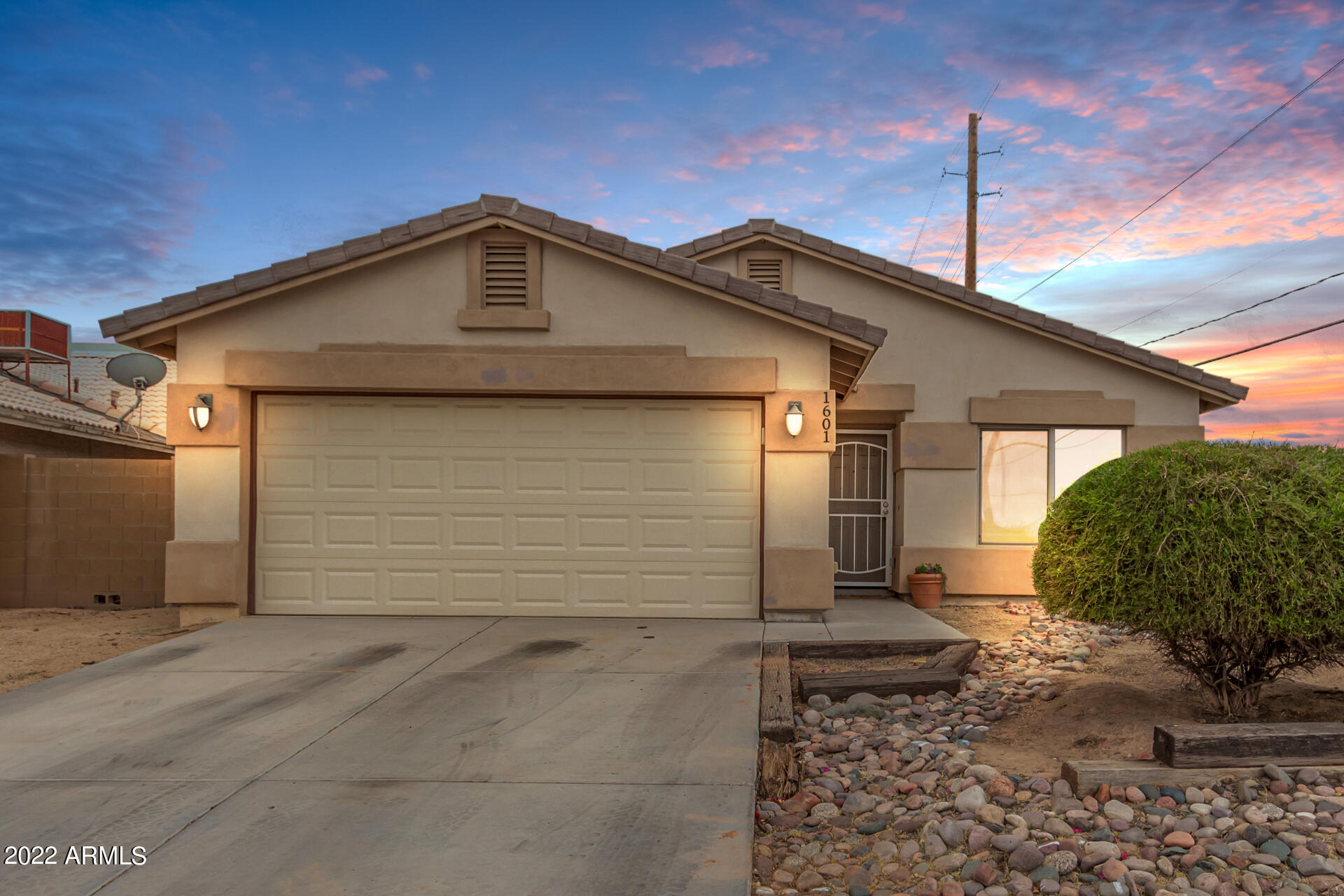1601 East Darrel Road Phoenix, AZ 85042 - Photo 7 of 32 0003-3 - Darrel
