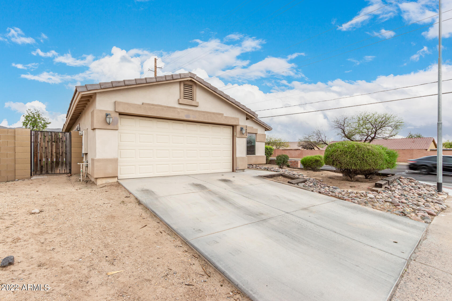 1601 East Darrel Road Phoenix, AZ 85042 - Photo 9 of 32 0002-2 - Darrel