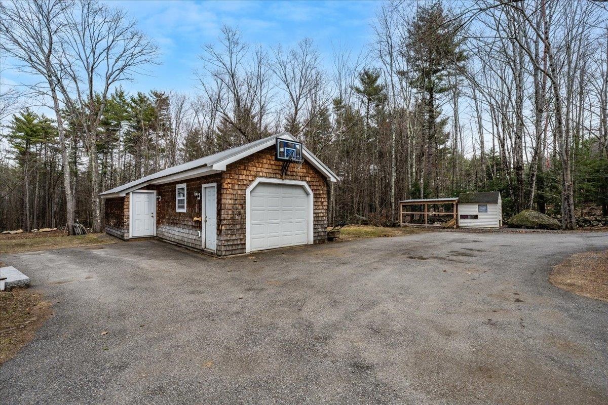 341 Flanders Road Henniker, NH 03242 - Photo 32 of 52