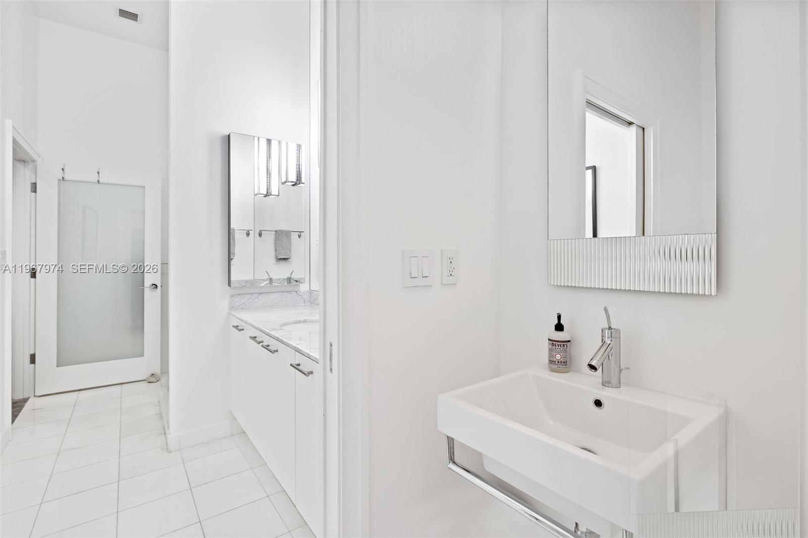 2001 Meridian Avenue, Unit 107 Miami Beach, FL 33139 - Photo 29 of 49