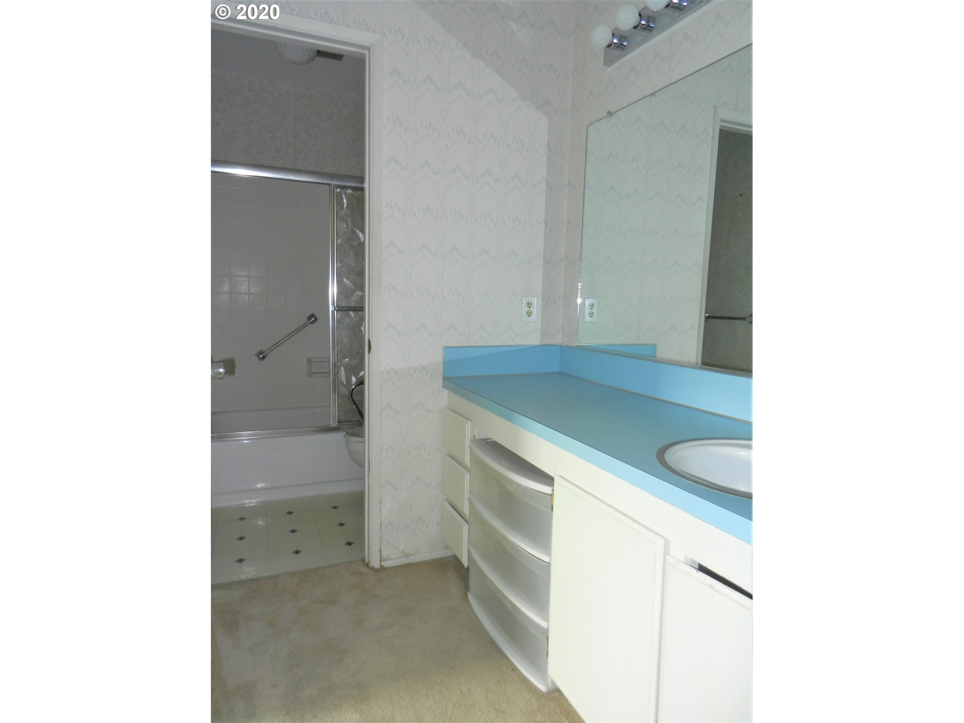 950 Evergreen Road, Unit 326 Woodburn, OR 97071 - Photo 11 of 27