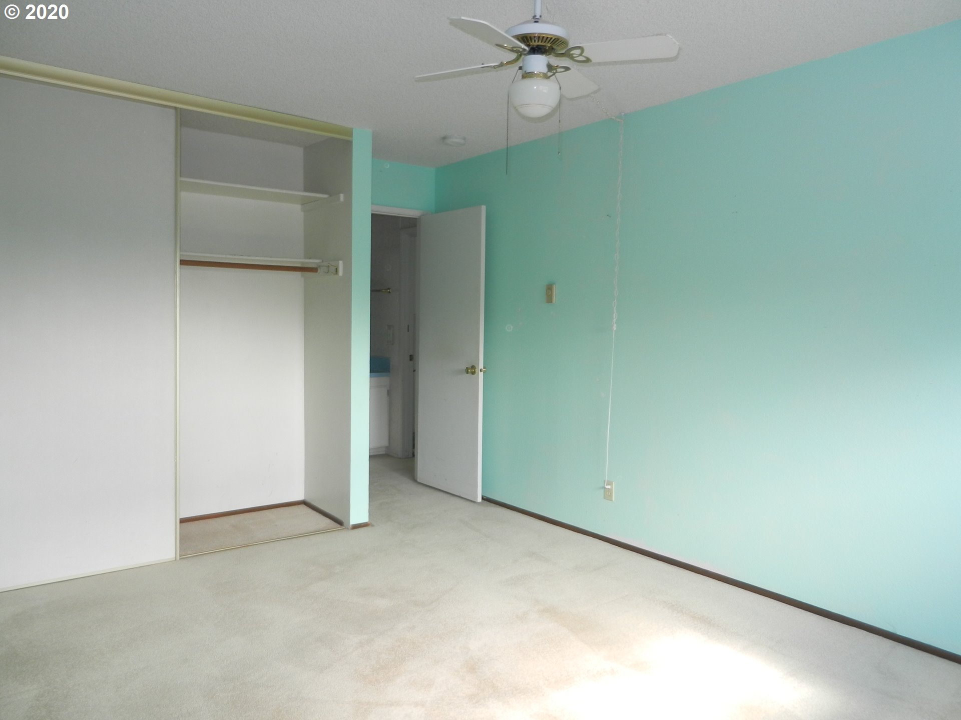 950 Evergreen Road, Unit 326 Woodburn, OR 97071 - Photo 13 of 27