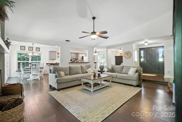 $399,900 | 11419 Vista Haven Drive, Charlotte, NC 28226