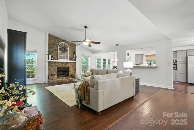 $399,900 | 11419 Vista Haven Drive, Charlotte, NC 28226