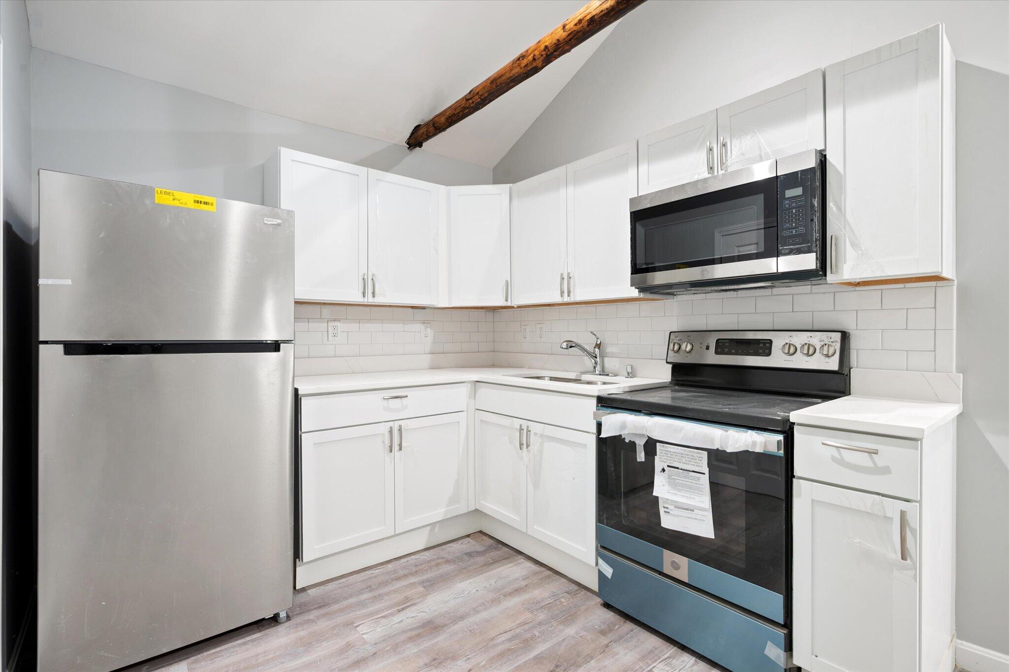 46 Larkspur Road Dedham, ME 04429 - Photo 9 of 27 09-Kitchen