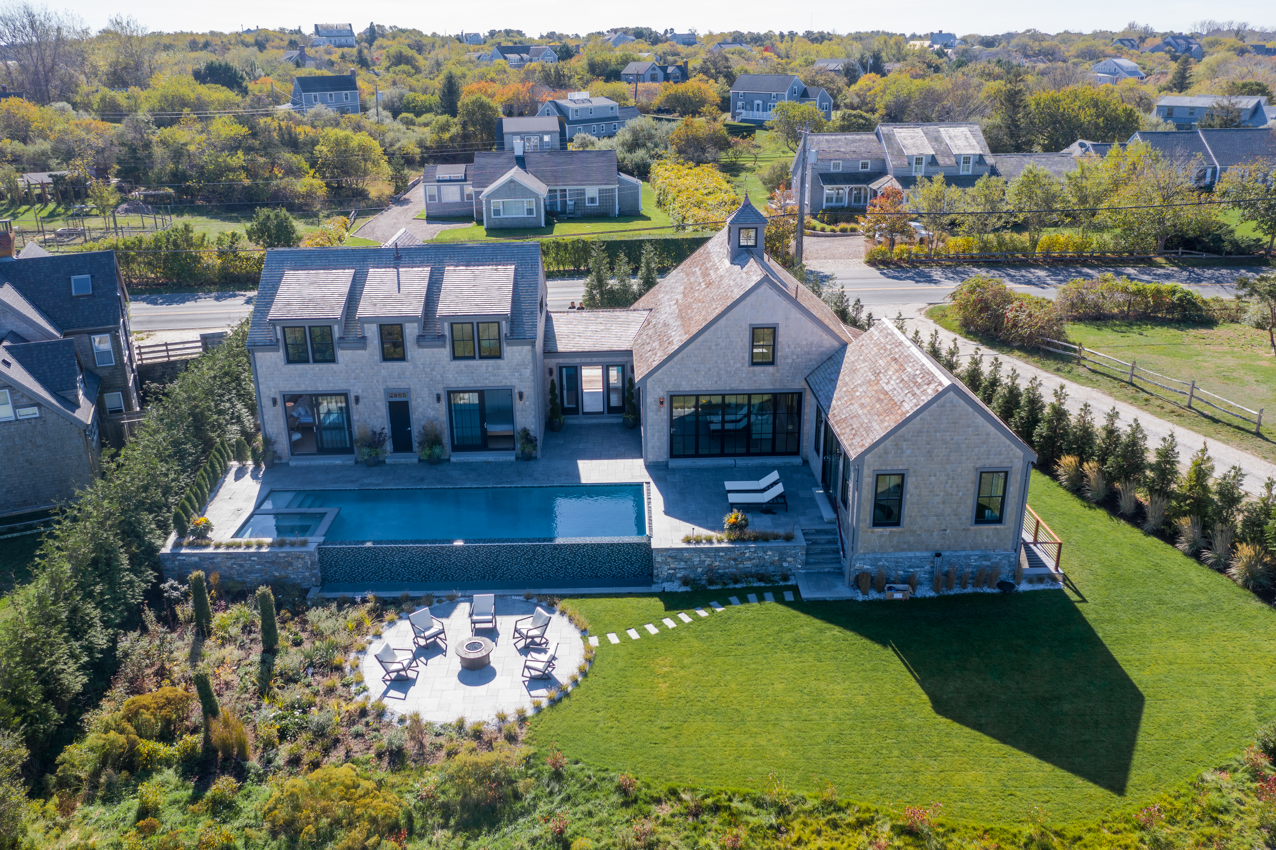 33 Madaket Road Nantucket, MA 02554 - Photo 2 of 37 Gallery Image 2