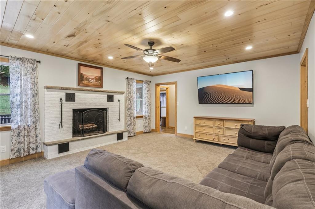 1751 Kennerdell Road Polk, PA 16342 - Photo 8 of 47 Gallery Image 8