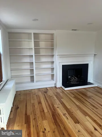 $1,900 | 10 Wirt Street Northwest, Leesburg, VA 20176