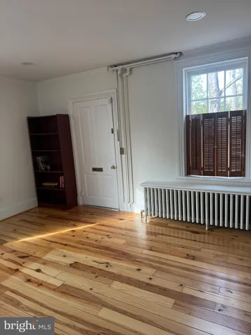 $1,900 | 10 Wirt Street Northwest, Leesburg, VA 20176