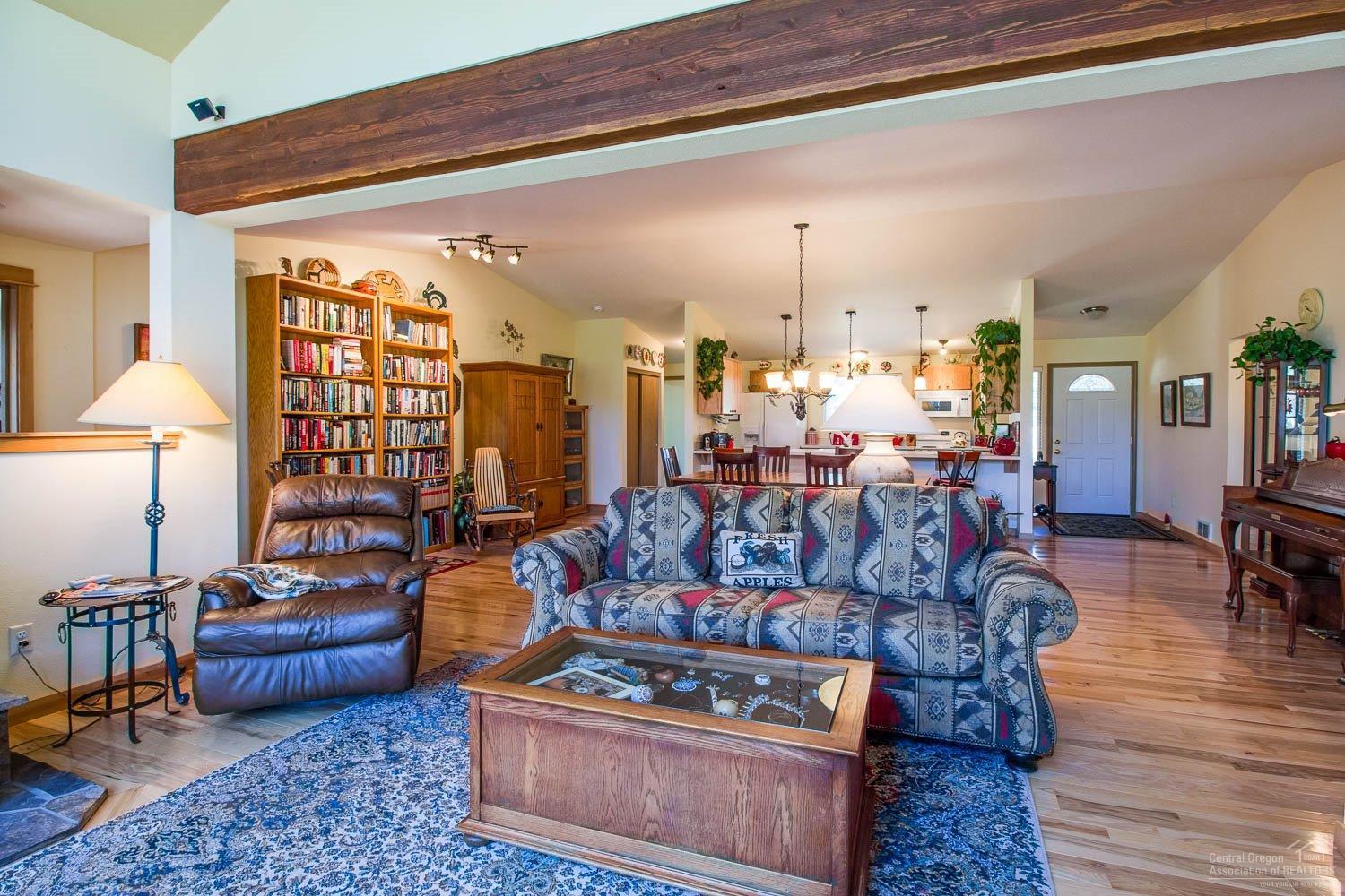 17147 Upland Road Bend, OR 97707 - Photo 16 of 24 Additional Photo