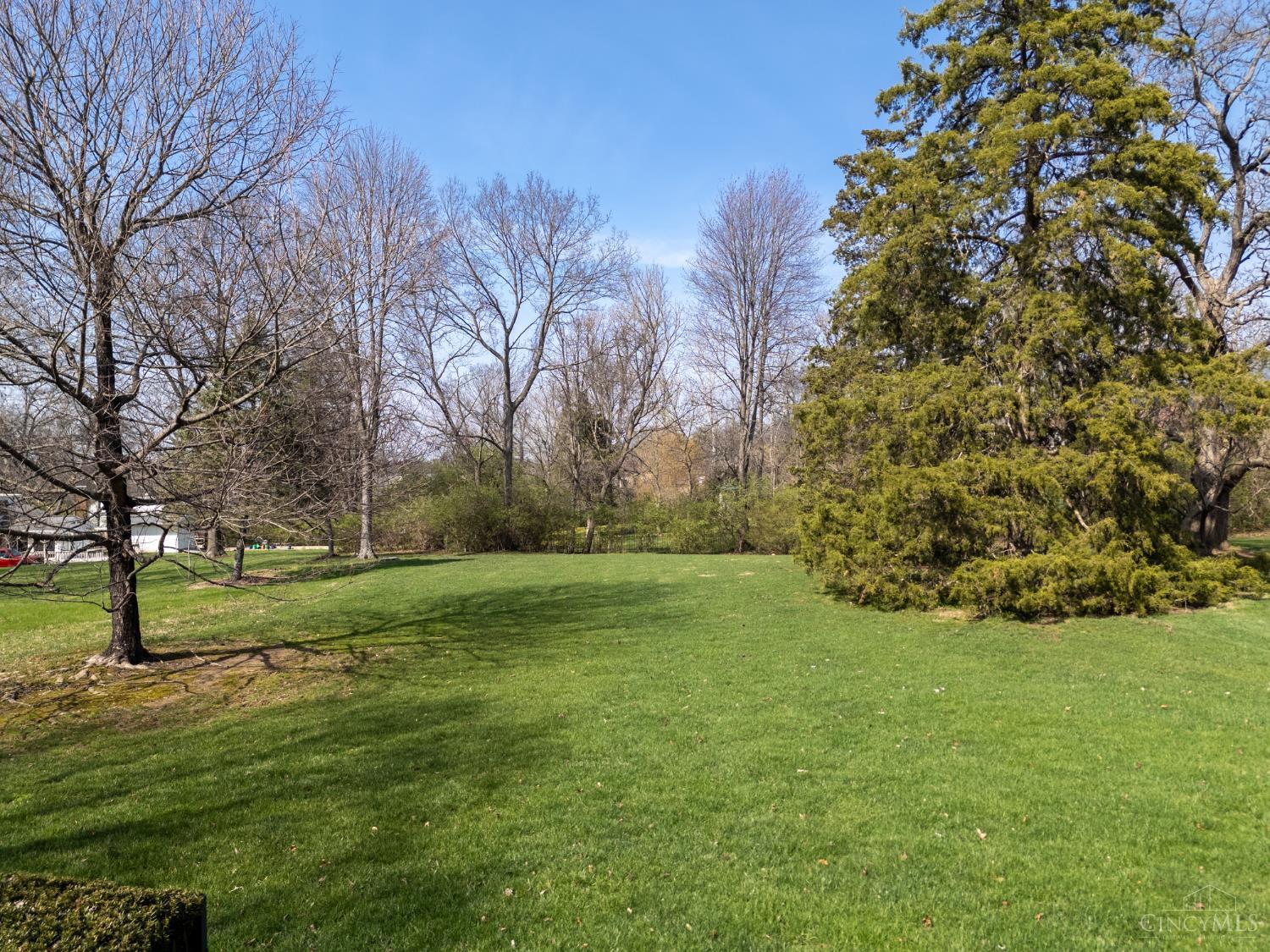 7740 Kugler Mill Road Cincinnati, OH 45243 - Photo 38 of 46