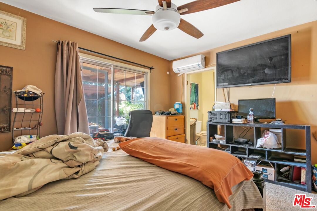 6736 East Wardlow Road Long Beach, CA 90808 - Photo 12 of 29 Gallery Image 12