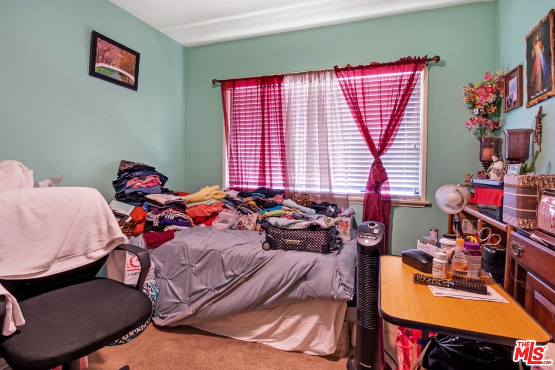 6736 East Wardlow Road Long Beach, CA 90808 - Photo 14 of 29 Gallery Image 14