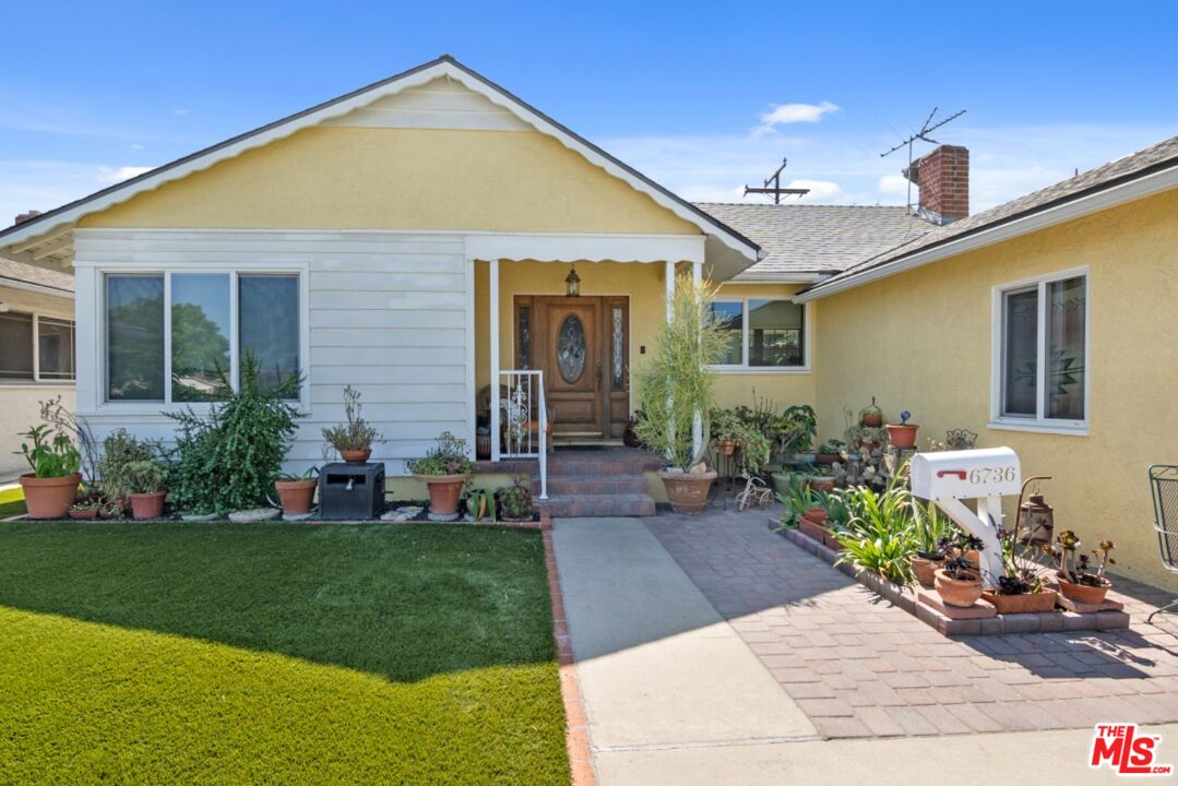 6736 East Wardlow Road Long Beach, CA 90808 - Photo 3 of 29 Gallery Image 3