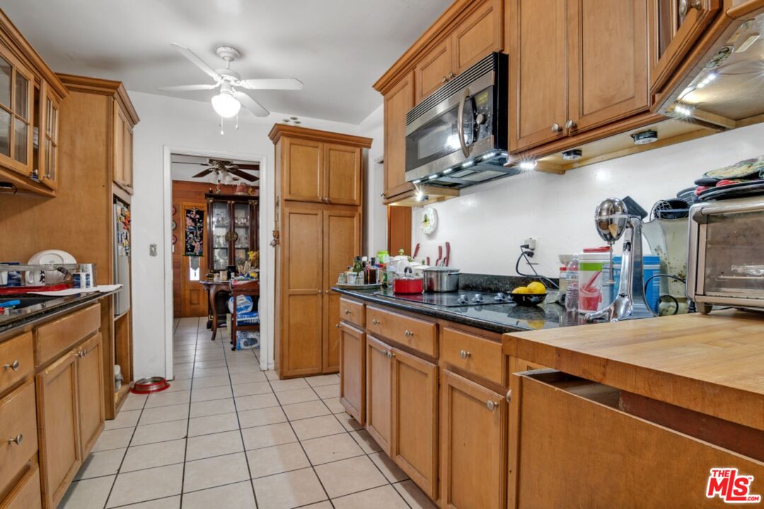 6736 East Wardlow Road Long Beach, CA 90808 - Photo 4 of 29 Gallery Image 4