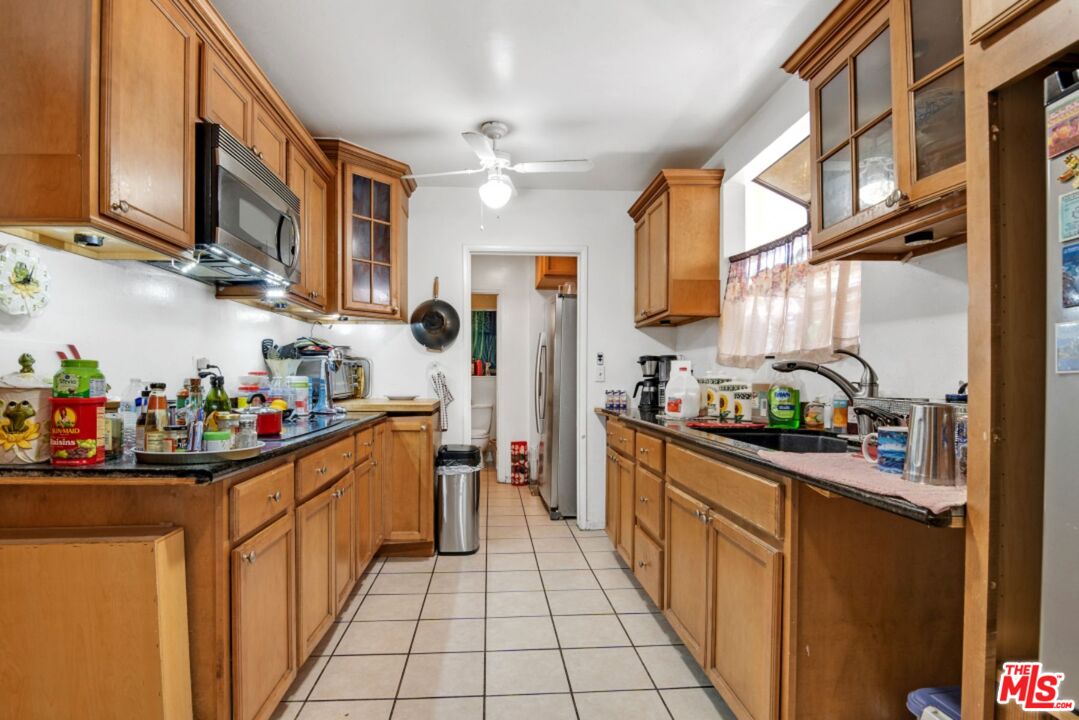 6736 East Wardlow Road Long Beach, CA 90808 - Photo 5 of 29 Gallery Image 5