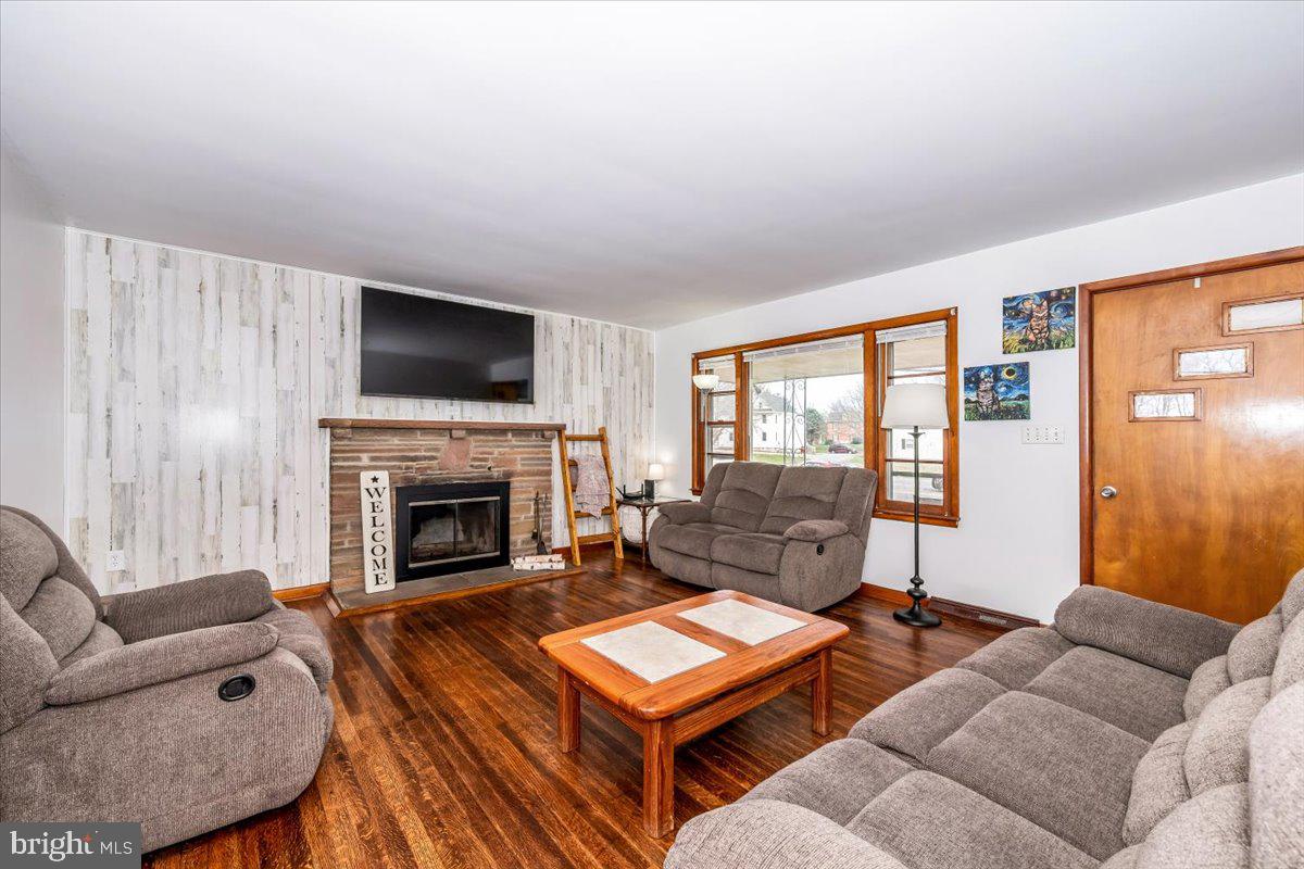 12150 Hopewell Road Hagerstown, MD 21740 - Photo 11 of 36 Gallery Image 11