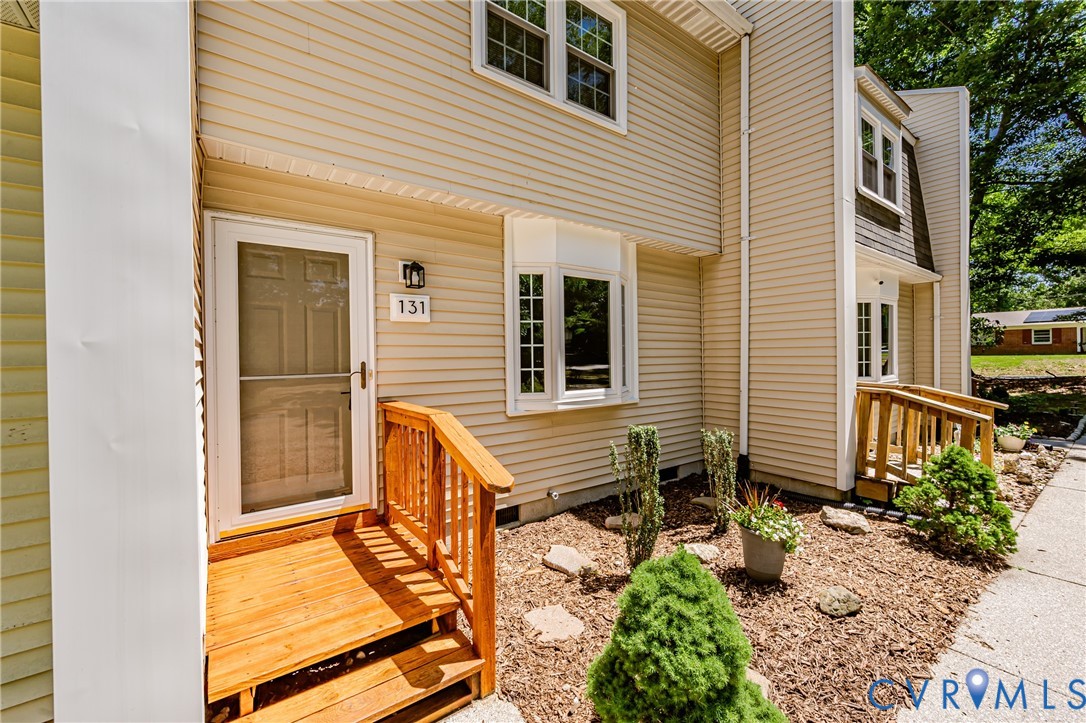 131 Raleigh Street Williamsburg, VA 23185 - Photo 2 of 41