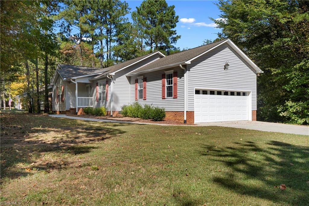 3339 Kennedy Road Thomasville, NC 27360 - Photo 6 of 28 Gallery Image 6