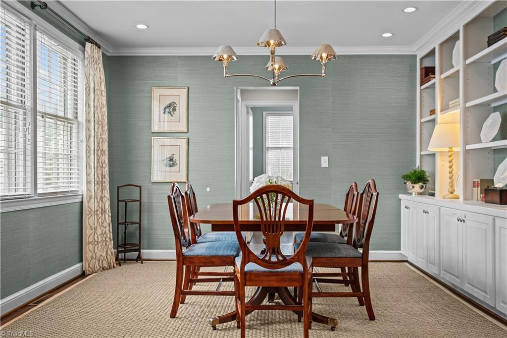 719 Dover Road Greensboro, NC 27408 - Photo 9 of 44