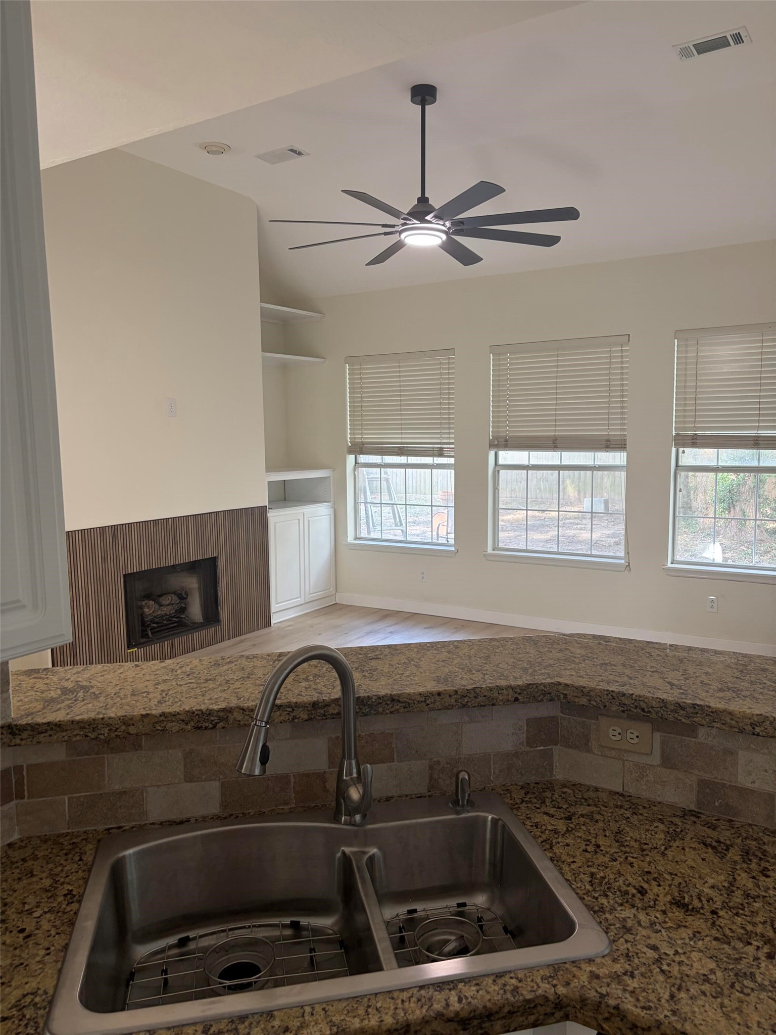 22 East Sterling Pond Circle Spring, TX 77382 - Photo 11 of 18