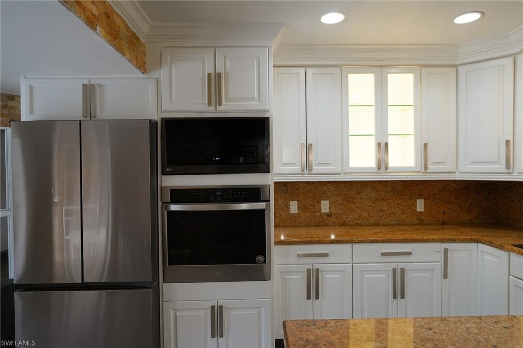 5556 32nd Avenue Southwest Naples, FL 34116 - Photo 11 of 39