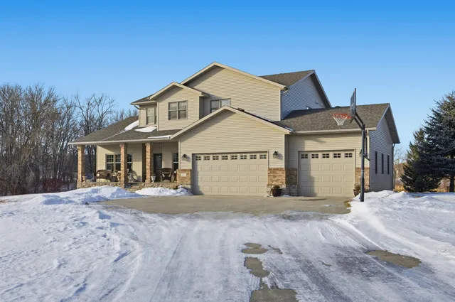 $559,000 | 2103 Westgate Drive, Hawley, MN 56549