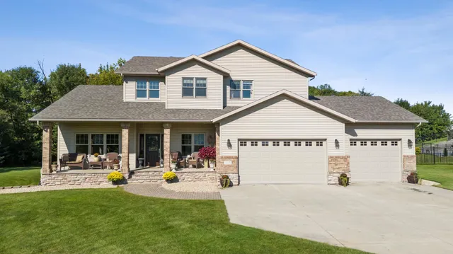 $559,000 | 2103 Westgate Drive, Hawley, MN 56549