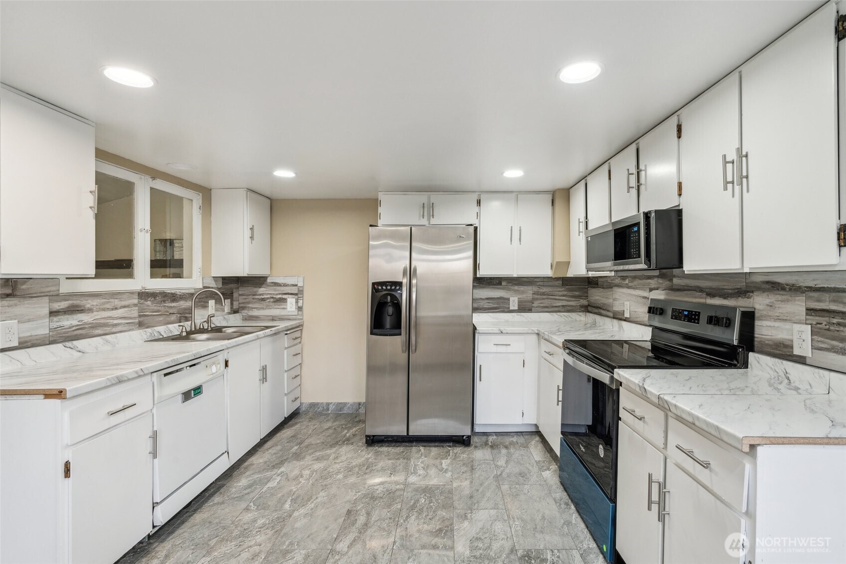2956 Banner Road Southeast Port Orchard, WA 98366 - Photo 18 of 32 Gallery Image 18