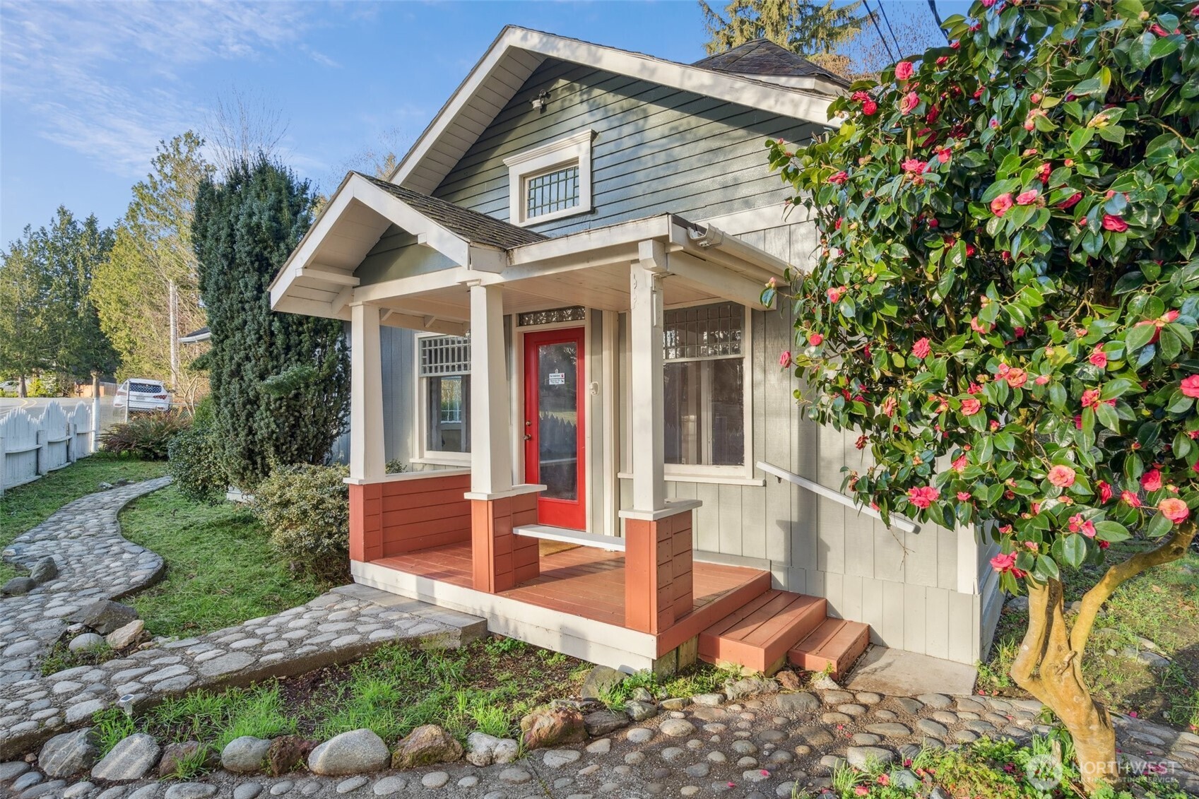 2956 Banner Road Southeast Port Orchard, WA 98366 - Photo 3 of 32 Gallery Image 3