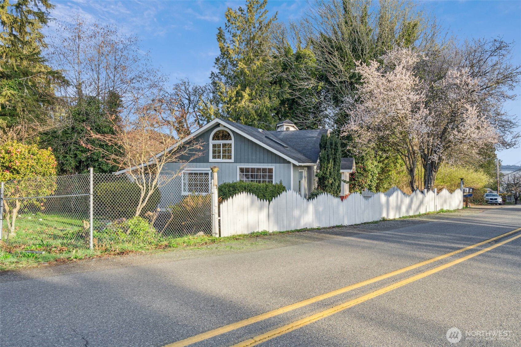 2956 Banner Road Southeast Port Orchard, WA 98366 - Photo 4 of 32 Gallery Image 4