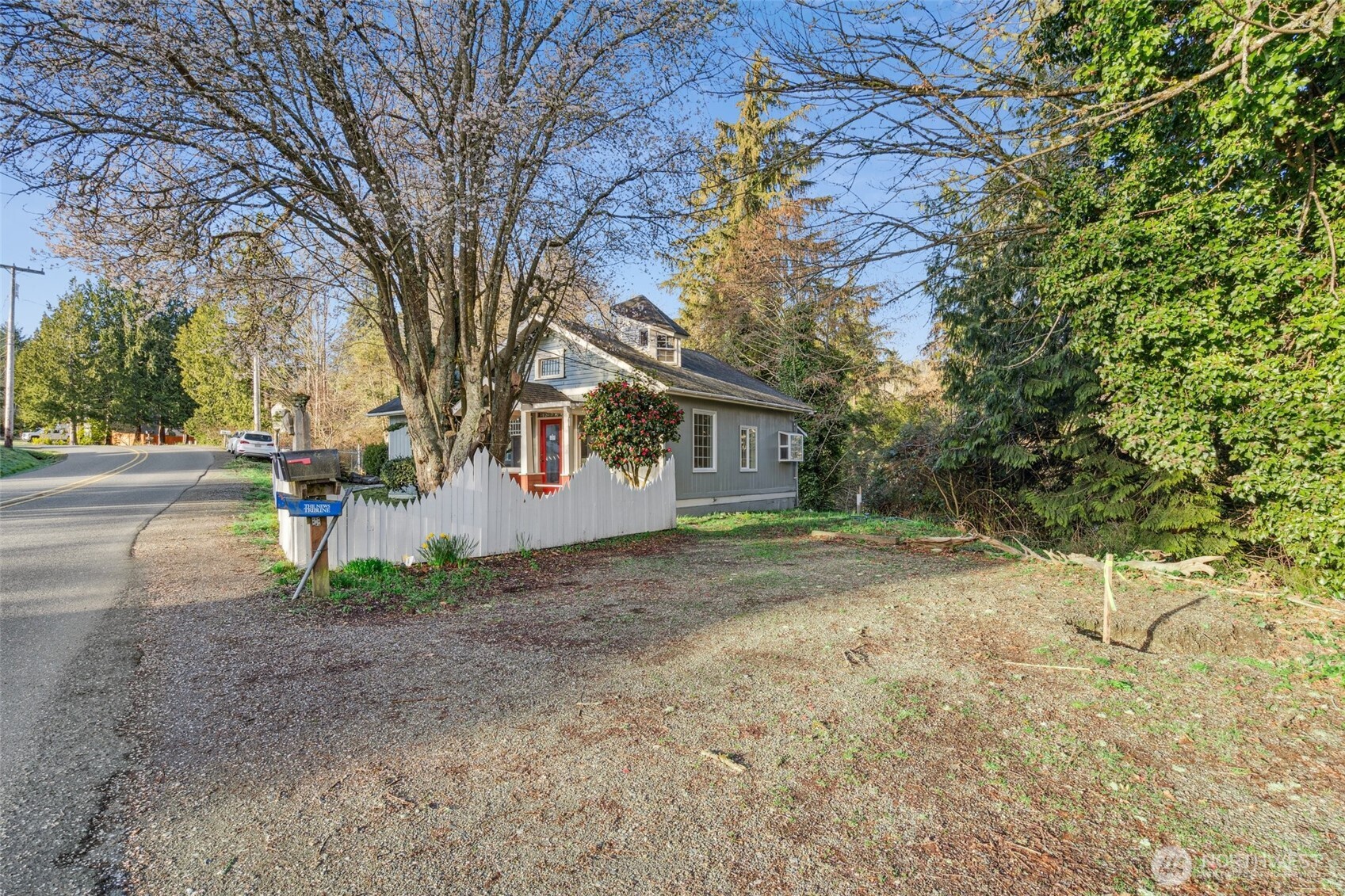 2956 Banner Road Southeast Port Orchard, WA 98366 - Photo 6 of 32 Gallery Image 6