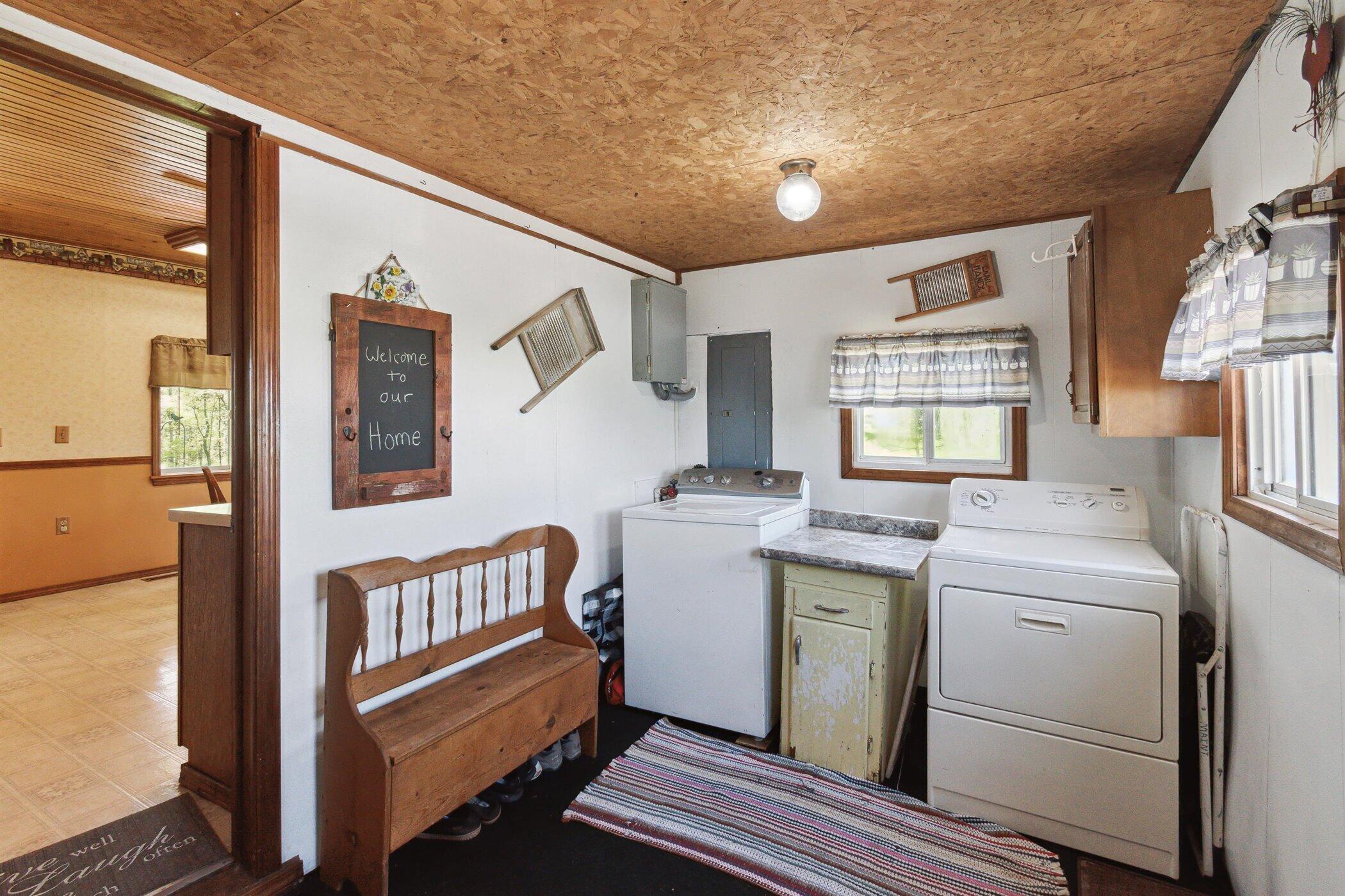 2161 Ernest Road Ionia, MI 48846 - Photo 32 of 75 33-2161-Ernest-Rd-Ionia-MI-48846-WindowS