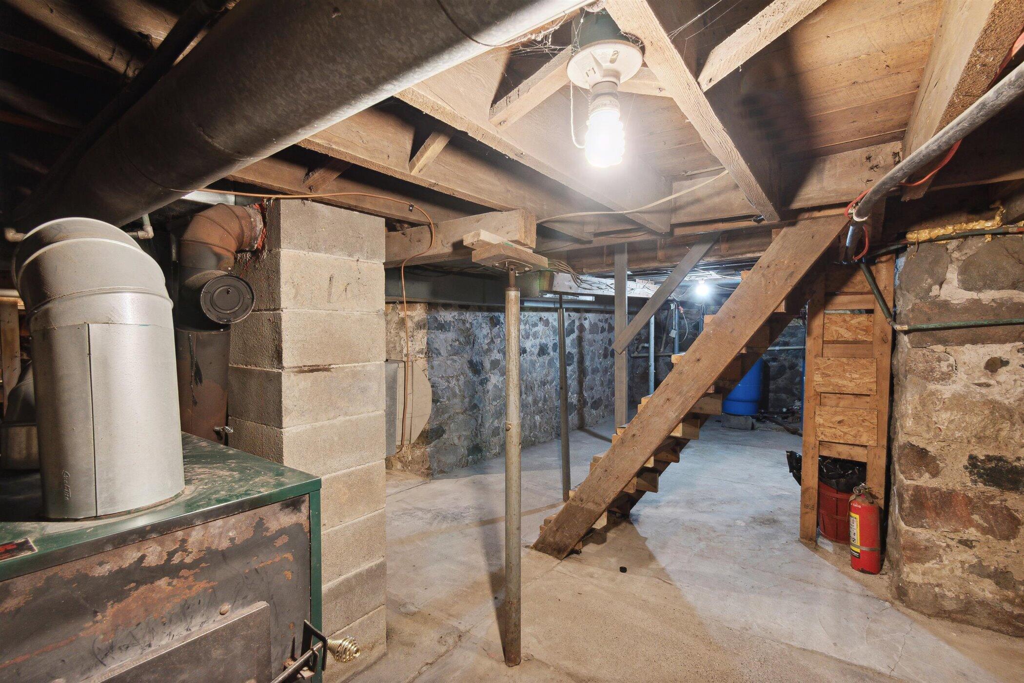 2161 Ernest Road Ionia, MI 48846 - Photo 33 of 75 34-2161-Ernest-Rd-Ionia-MI-48846-WindowS