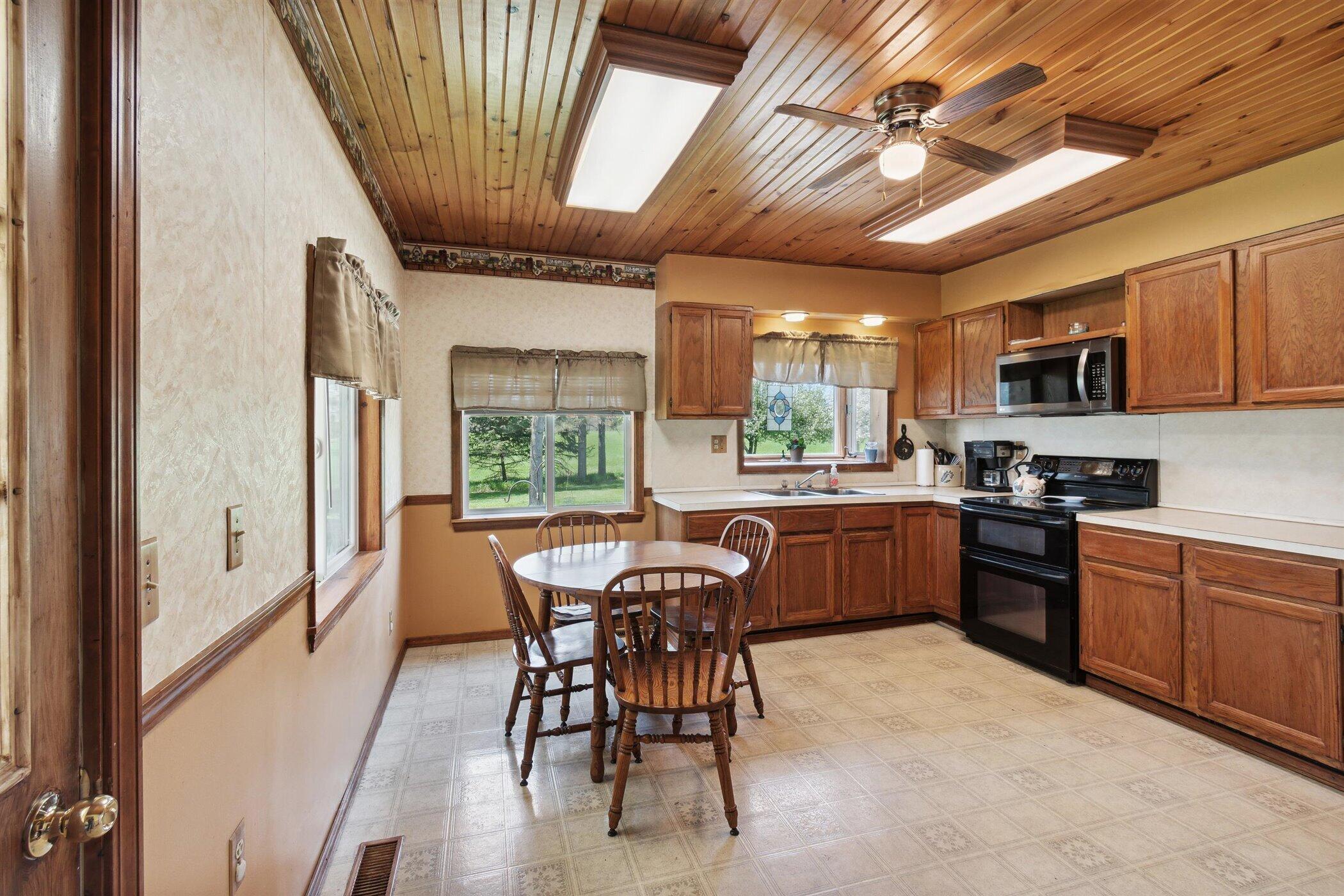 2161 Ernest Road Ionia, MI 48846 - Photo 7 of 75 08-2161-Ernest-Rd-Ionia-MI-48846-WindowS