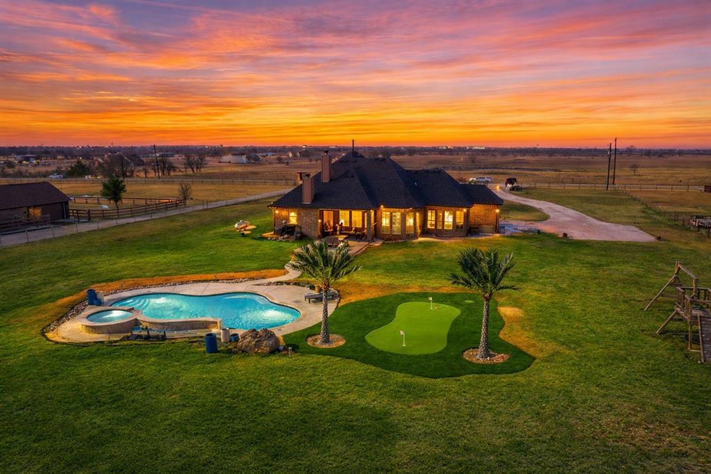 4410 Huling Road Sanger, TX 76266 - Photo 2 of 40