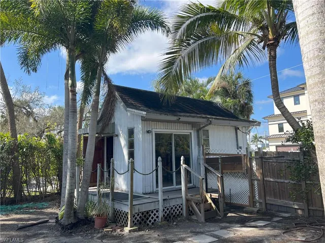 $628,800 | 27540-27544 Big Bend Road, Bonita Springs, FL 34134