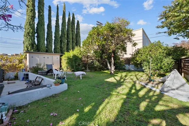 a view of entryway with wooden