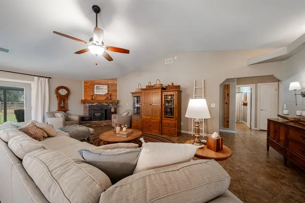 $569,000 | 22052 Melrose Court, Madera, CA 93638