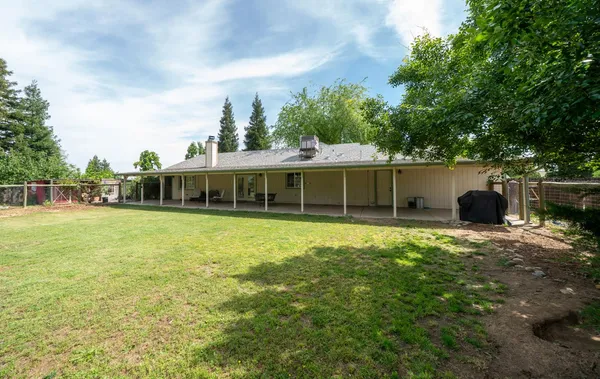 $569,000 | 22052 Melrose Court, Madera, CA 93638