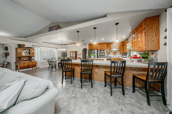 $569,000 | 22052 Melrose Court, Madera, CA 93638