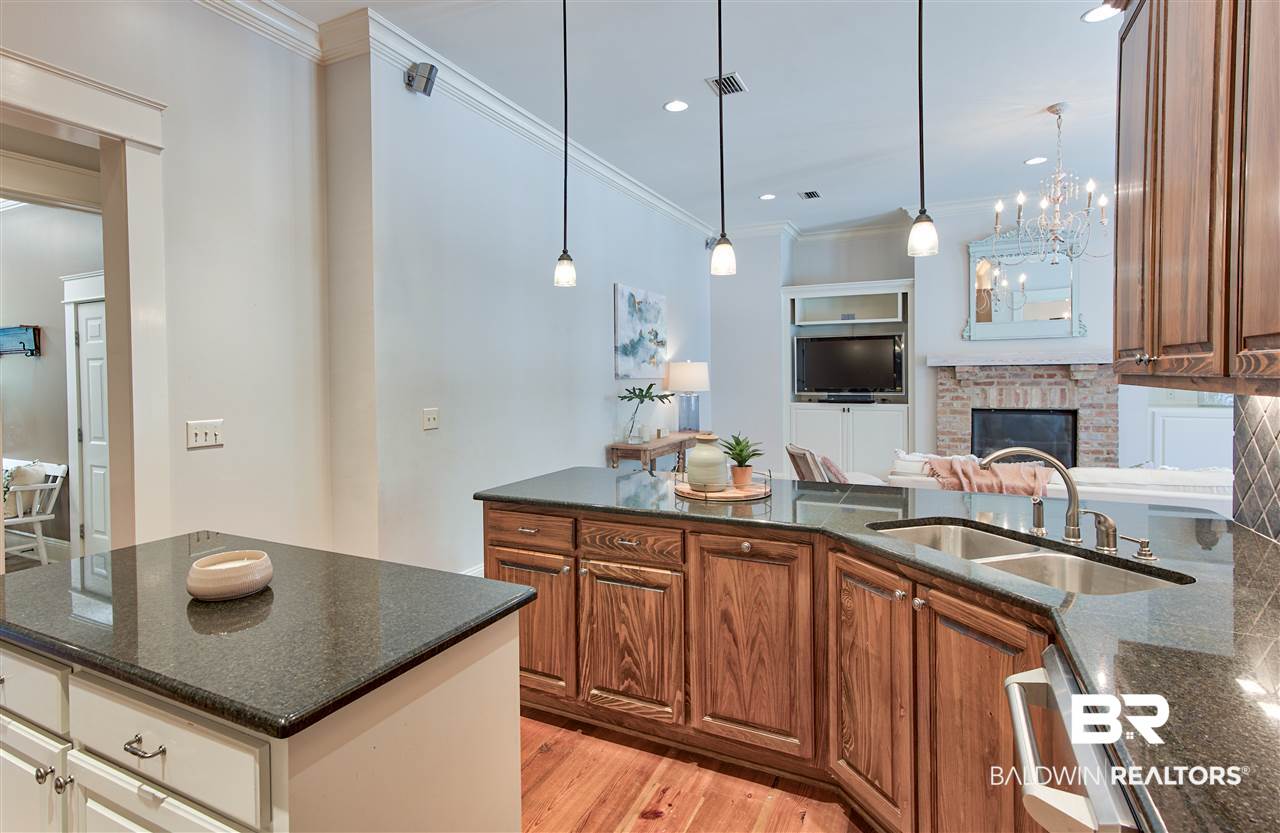 471 Liberty Street Fairhope, AL 36532 - Photo 8 of 35
