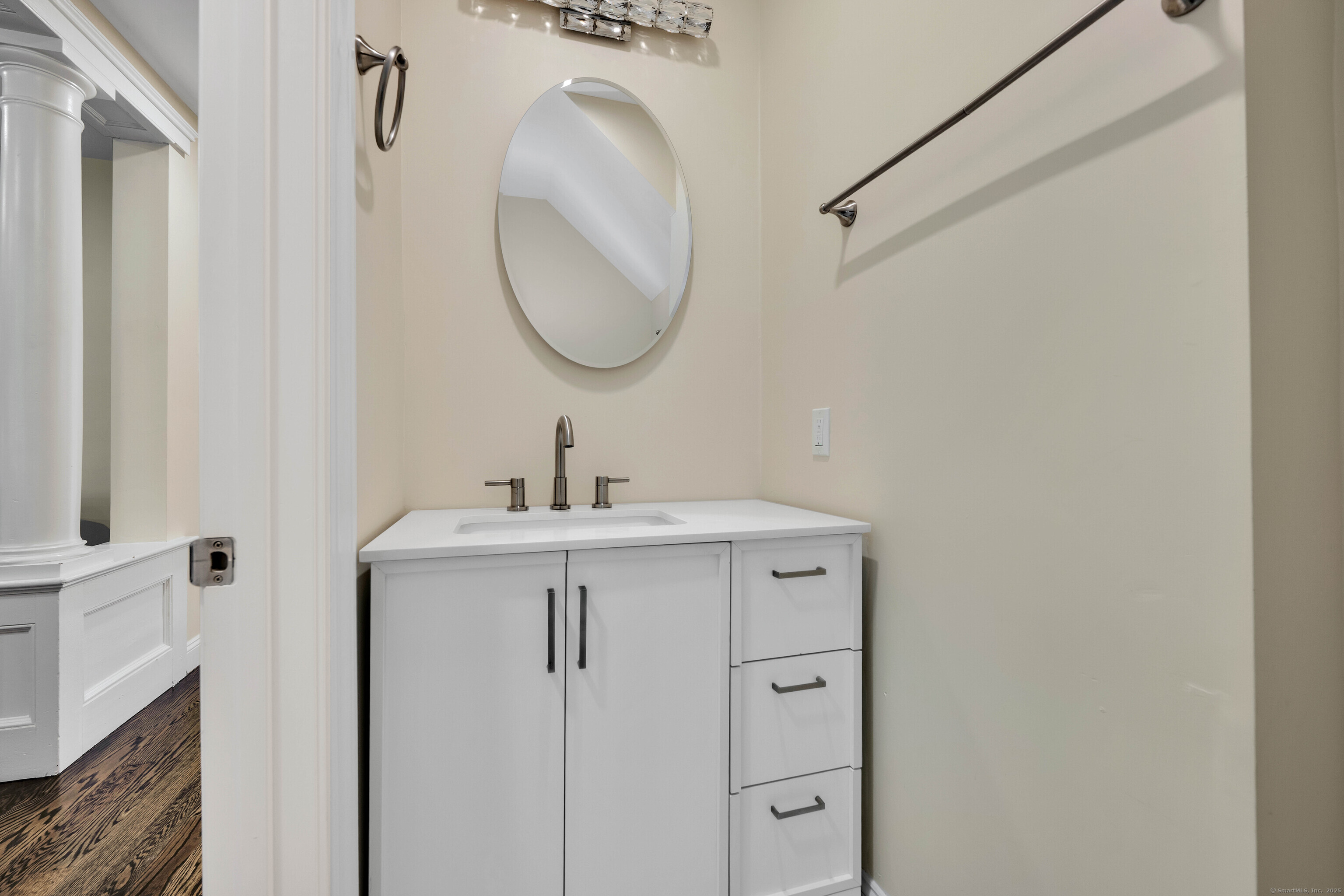 550 New Hanover Avenue Meriden, CT 06451 - Photo 23 of 34 a bathroom with a sink vanity and a mirror