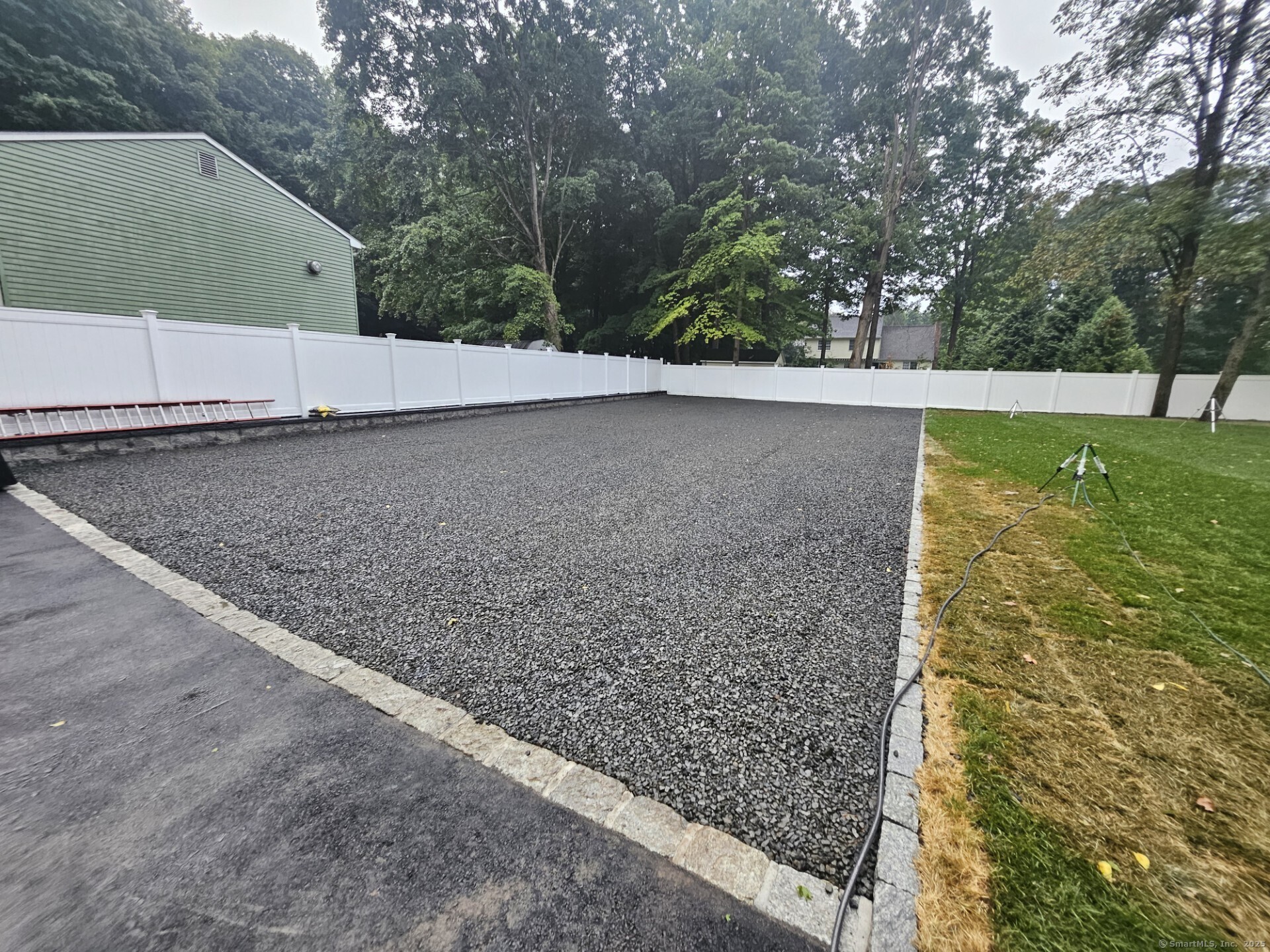 550 New Hanover Avenue Meriden, CT 06451 - Photo 26 of 34 a view of a backyard