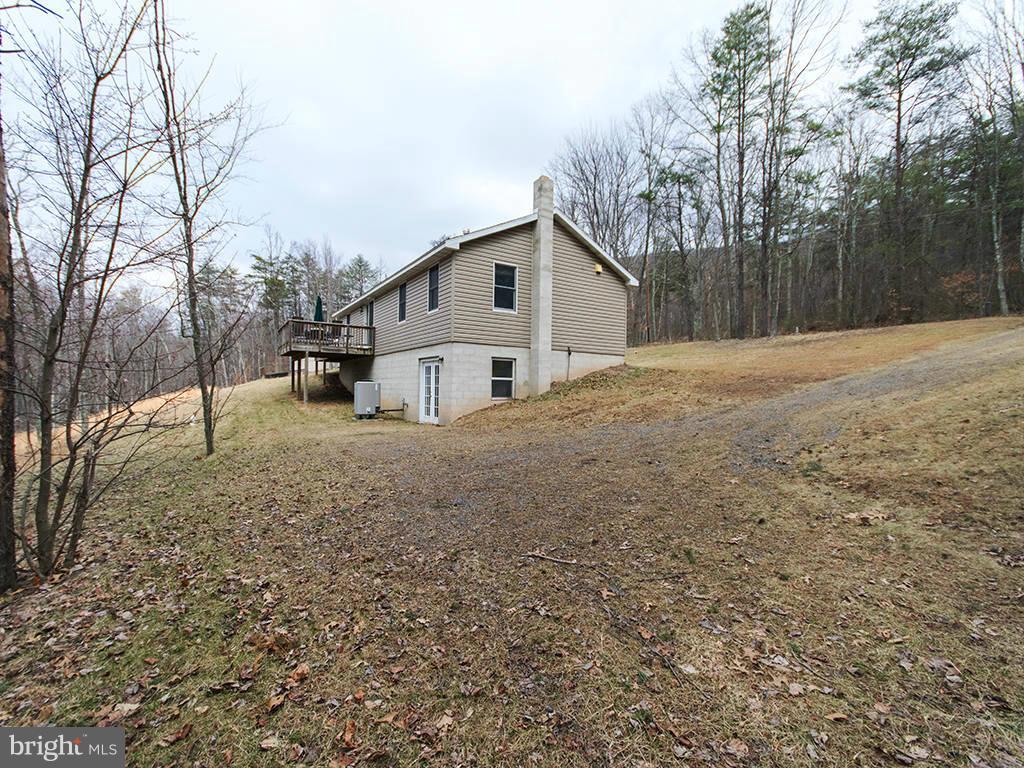 335 Whites Gap Road Berkeley Springs, WV 25411 - Photo 29 of 30 Exterior (Side)