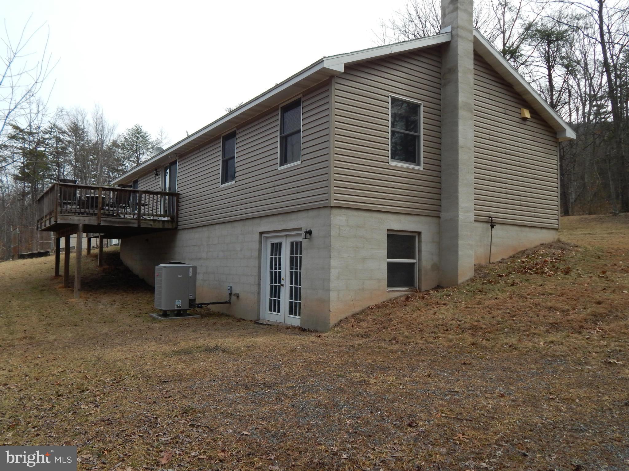 335 Whites Gap Road Berkeley Springs, WV 25411 - Photo 4 of 30 Exterior (Rear)