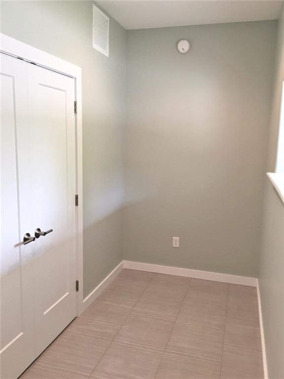 198 Sea Road, Unit 2 Kennebunk, ME 04043 - Photo 7 of 23 Mudroom