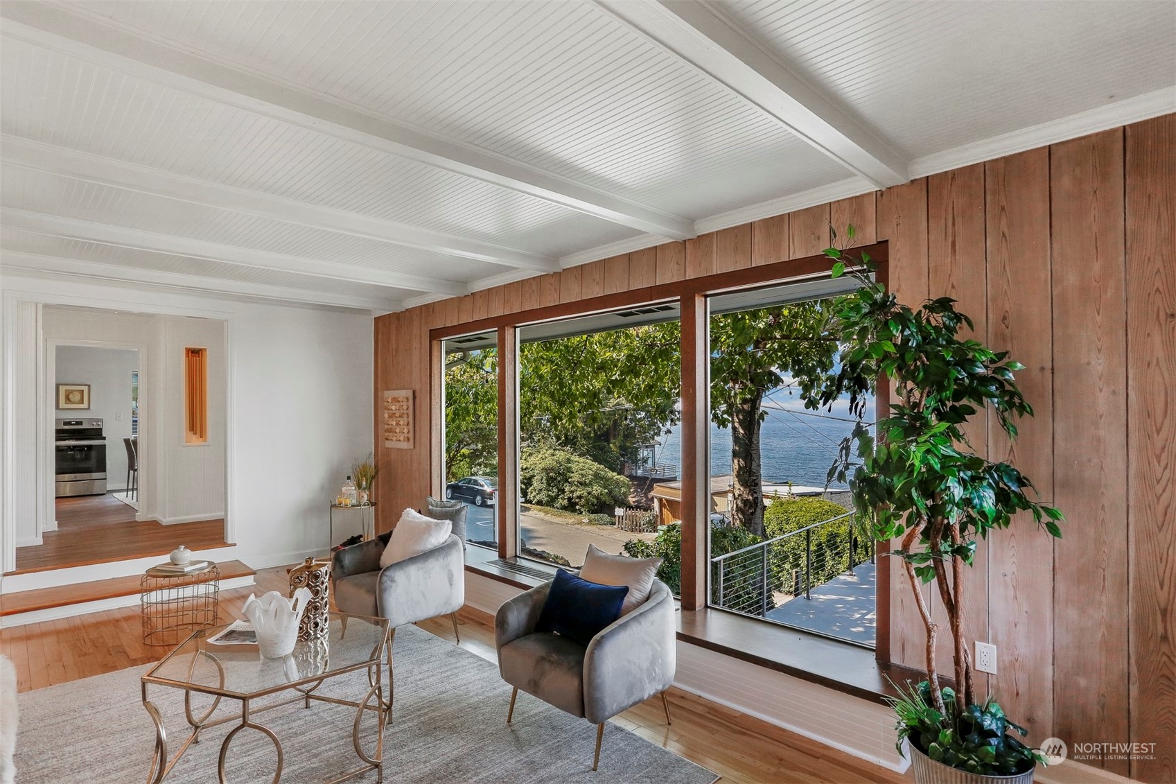 3245 Northwest Esplanade Seattle, WA 98117 - Photo 14 of 38 a living room with furniture and a potted plant