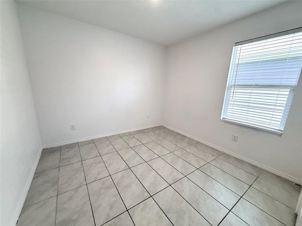 128 Honeysuckle Street Princeton, TX 75407 - Photo 10 of 19 BR 2