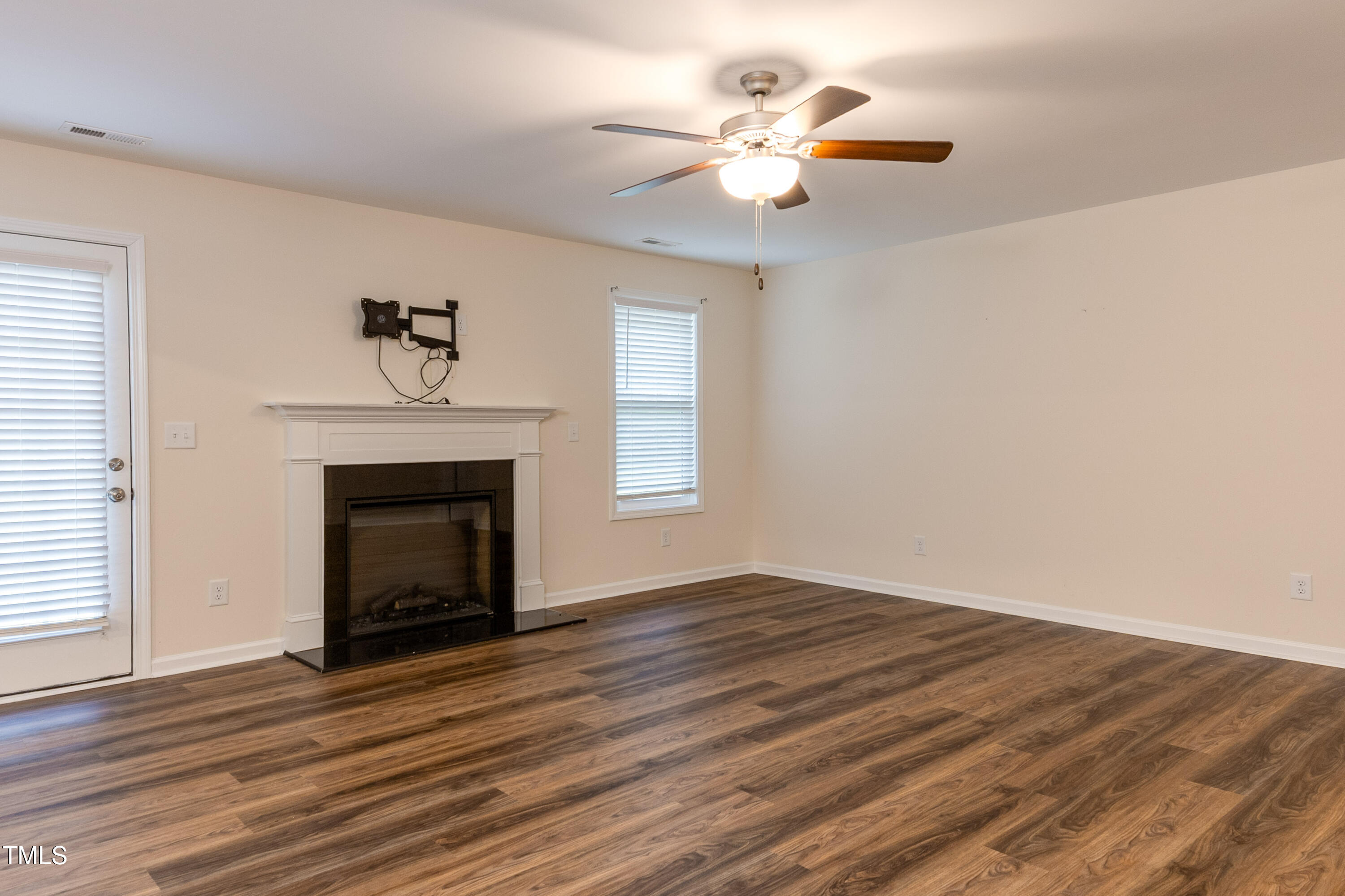 151 Goose Crk Circle Dunn, NC 28334 - Photo 7 of 30 151 Goose Creek Cir7